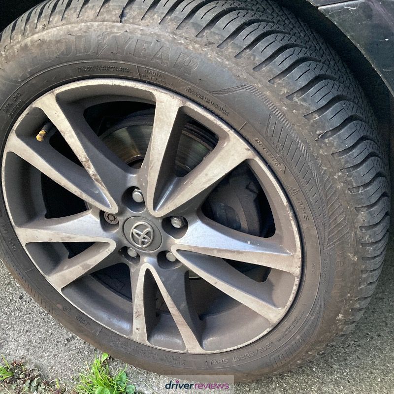 Goodyear Vector 4Seasons Gen-3 215/60 R17 at Blackcircles.com