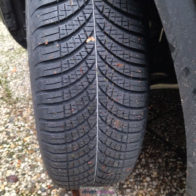 215/60 R17、GOOD YEAR Vebtor 4 seasons Goodyear Vector 4Seasons Gen-2 215/60 R17 96H M+S all season