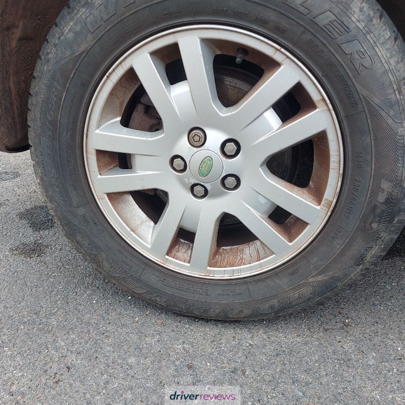 Image #3; Goodyear Wrangler HP A/W, 235/65 R17 V; Land Rover Freelander