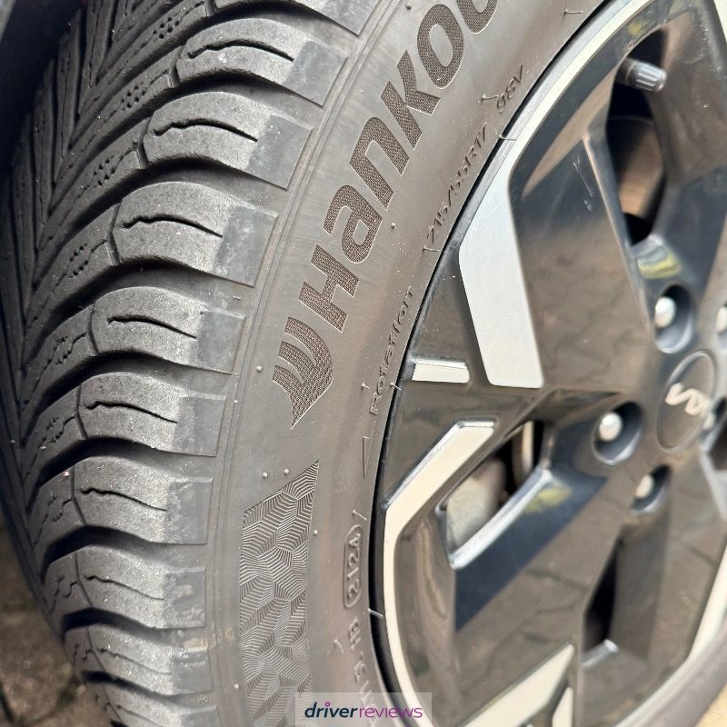 Image #1; Hankook ION FLEXCLIMATE SUV, 215/55 R17 V; Kia Niro