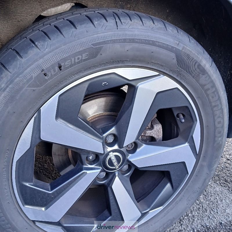 Hankook Ventus Prime 3 SealGuard 215/55 R17 at Blackcircles.com