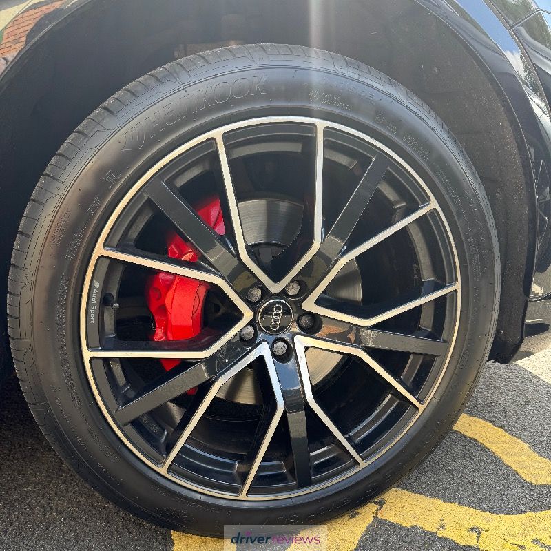 Hankook Ventus S1 Evo 3 X 255/35 R21 at Blackcircles.com