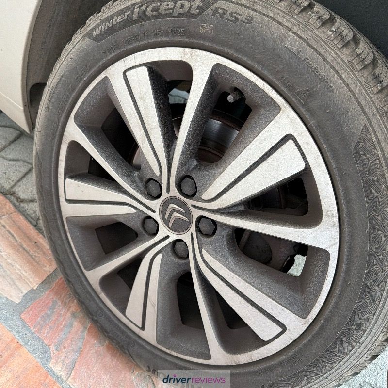 Image #2; Hankook Winter i*cept RS3, 205/55 R17 V; Citroen SpaceTourer