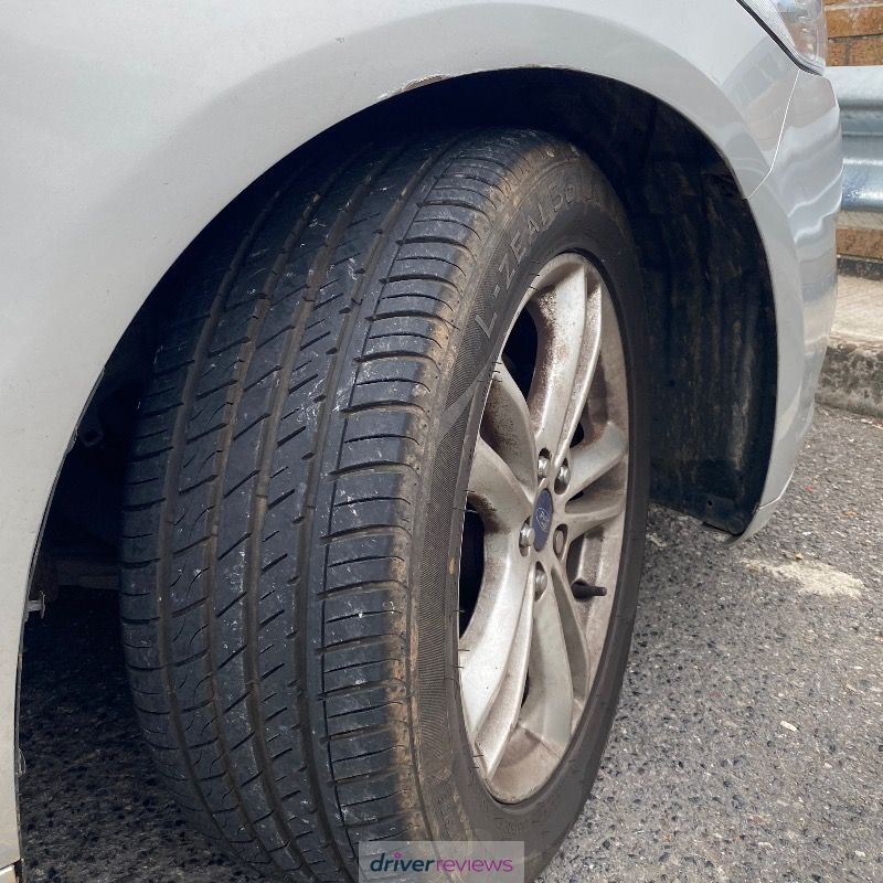 iLink L-Zeal 56 215/45 R17 at Blackcircles.com