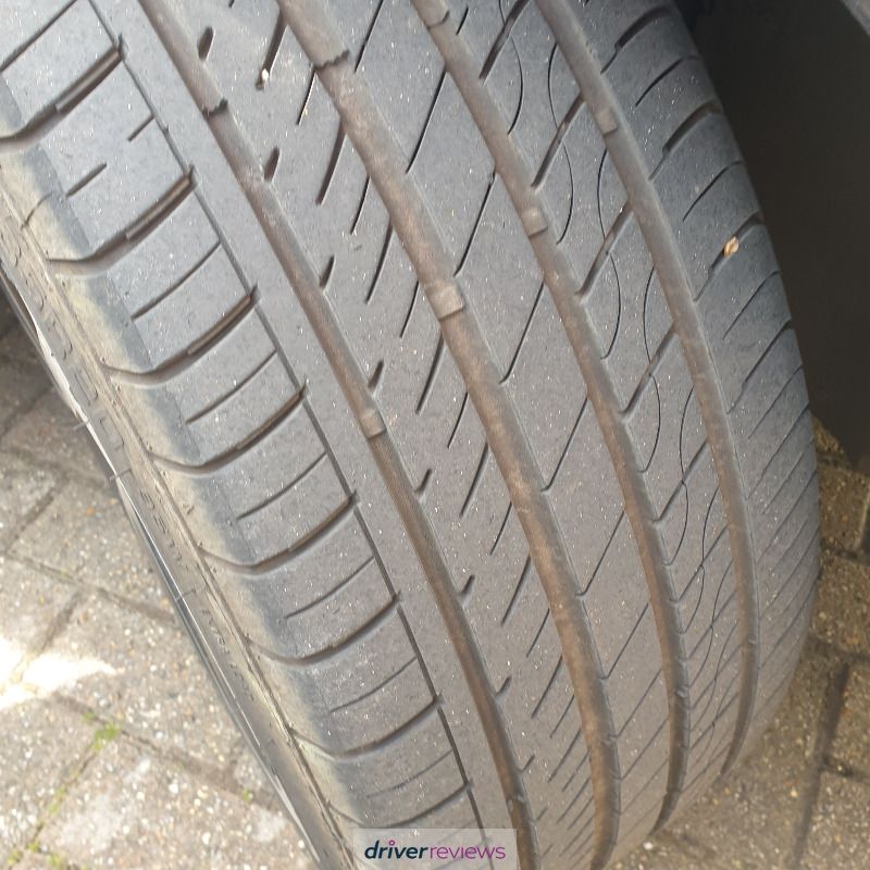 iLink L-Zeal 56 245/40 R20 at Blackcircles.com