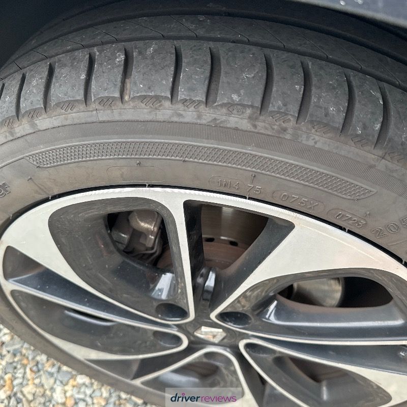 Image #4; Kleber Dynaxer HP4, 205/50 R17 Y; Renault Megane