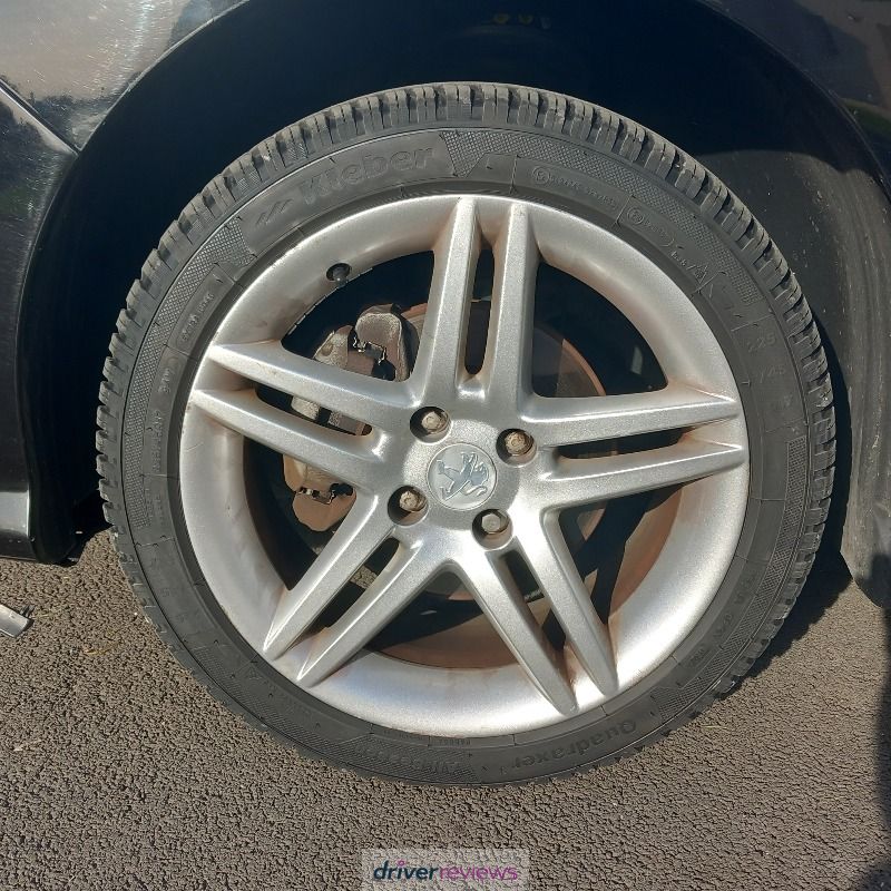 Image #1; Kleber Quadraxer 3, 225/45 R17 W; Peugeot 308