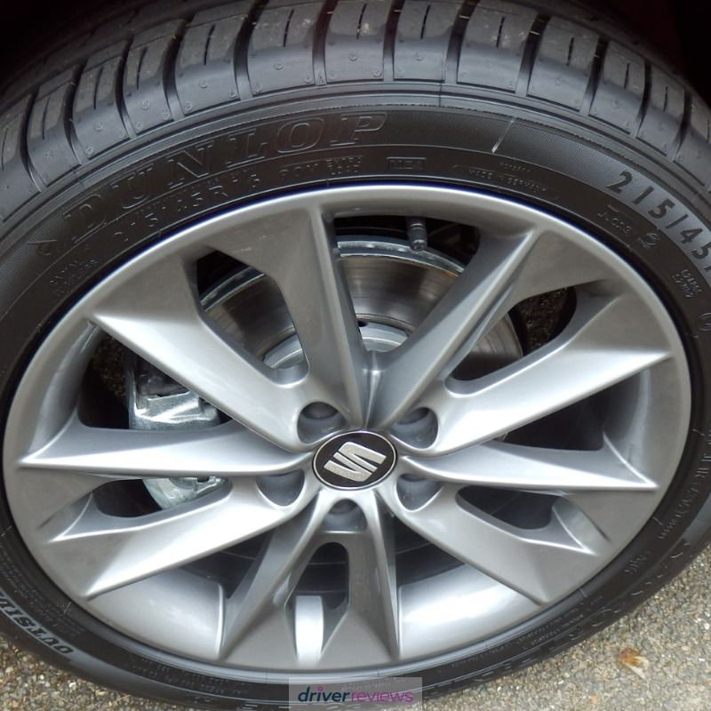 Kumho Ecsta HS52 195/55 R16 at Blackcircles.com