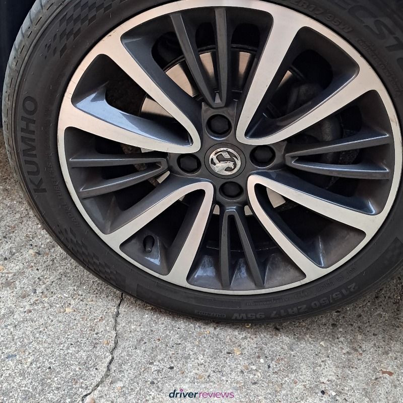 Kumho Ecsta PS71 215&frasl;45 R18 at