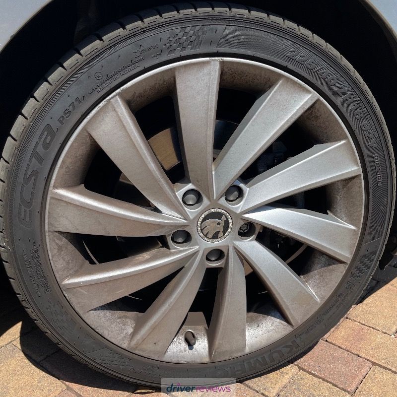 Image #2; Kumho Ecsta PS71, 225/40 R18 Y; Skoda Octavia