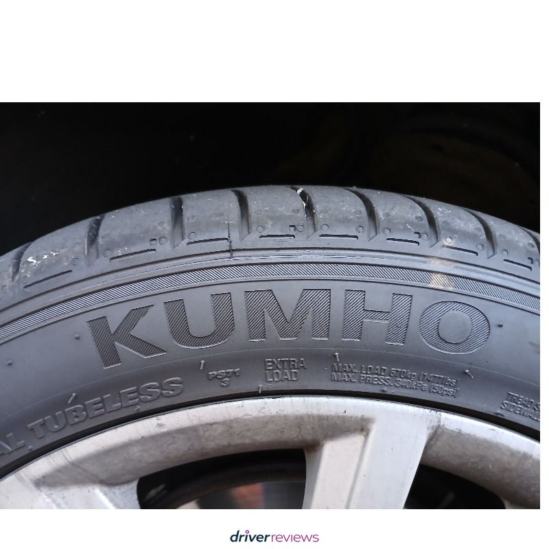 Kumho Ecsta PS71 225/45 R17 at Blackcircles.com