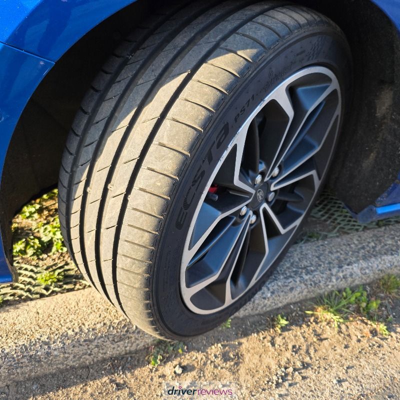 Image #1; Kumho Ecsta PS71, 235/40 R18 Y; Ford Focus