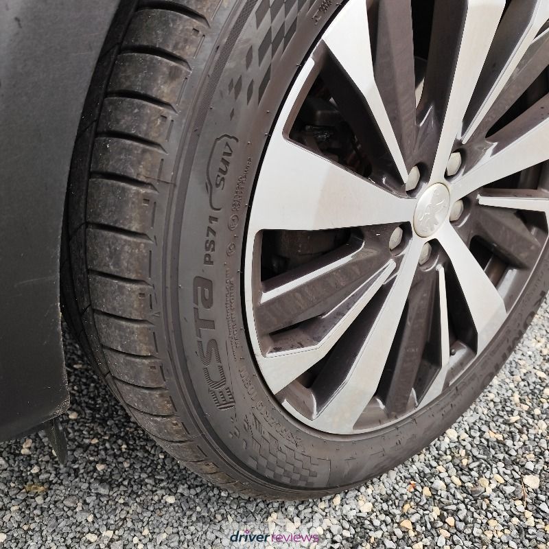 Image #4; Kumho Ecsta PS71, 235/50 R19 W; Peugeot 3008