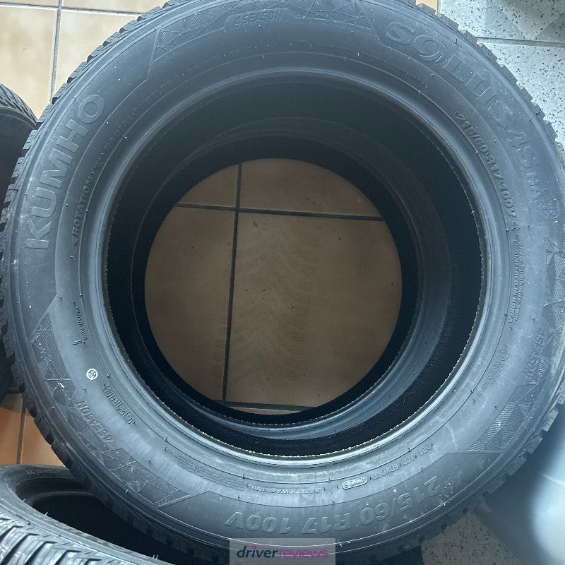 Image #10; Kumho Solus 4S HA32, 205/60 R16 V; Dacia Duster