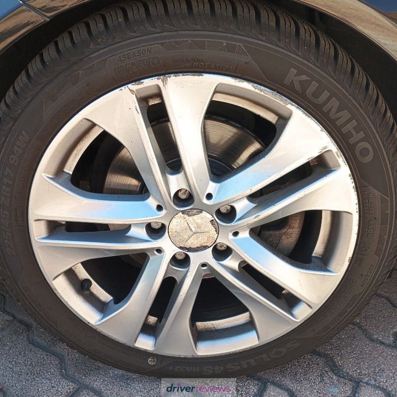 Image #1; Kumho Solus 4S HA32, 225/45 R17 W; Mercedes-Benz C-Class