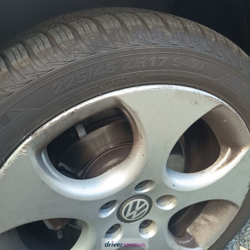 Image #1; Kumho Solus 4S HA32, 225/45 R17 W; Volkswagen Golf