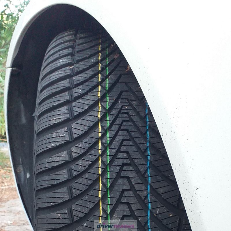 Image #1; Kumho Solus 4S HA32, 235/40 R19 Y; Alfa Romeo 159
