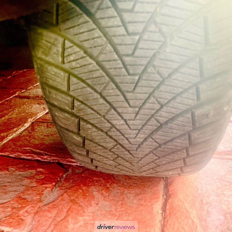 Image #1; Kumho Solus 4S HA32, 235/60 R16 V; Hyundai Tucson