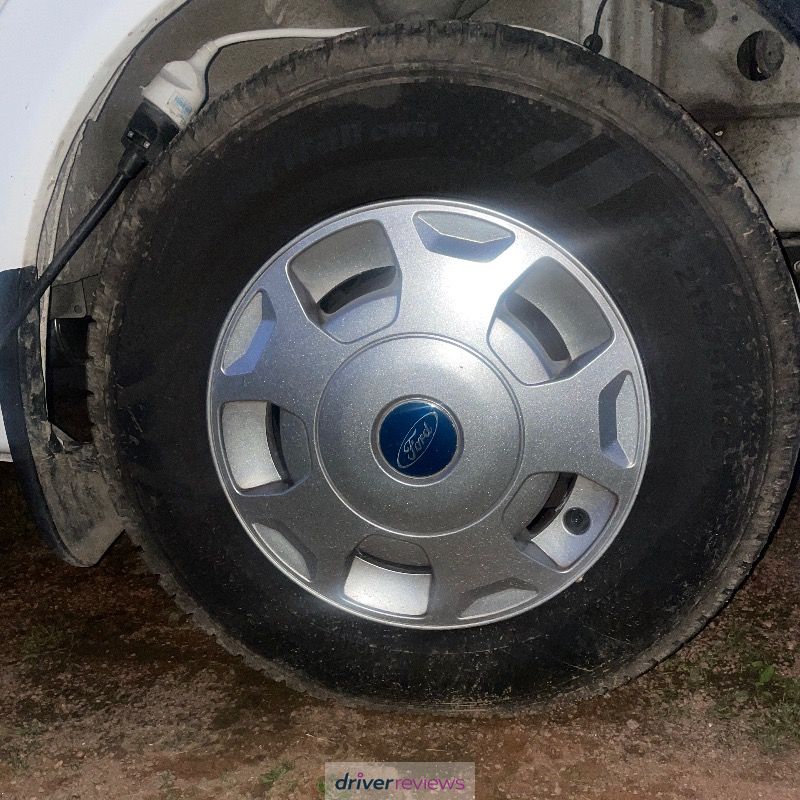 Image #2; Kumho Winter Portran CW51, 215/75 R16 R; Ford Transit