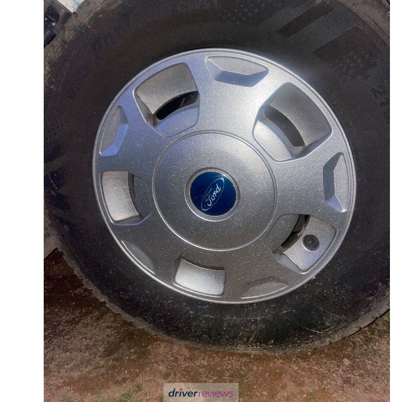 Image #1; Kumho Winter Portran CW51, 215/75 R16 R; Ford Transit