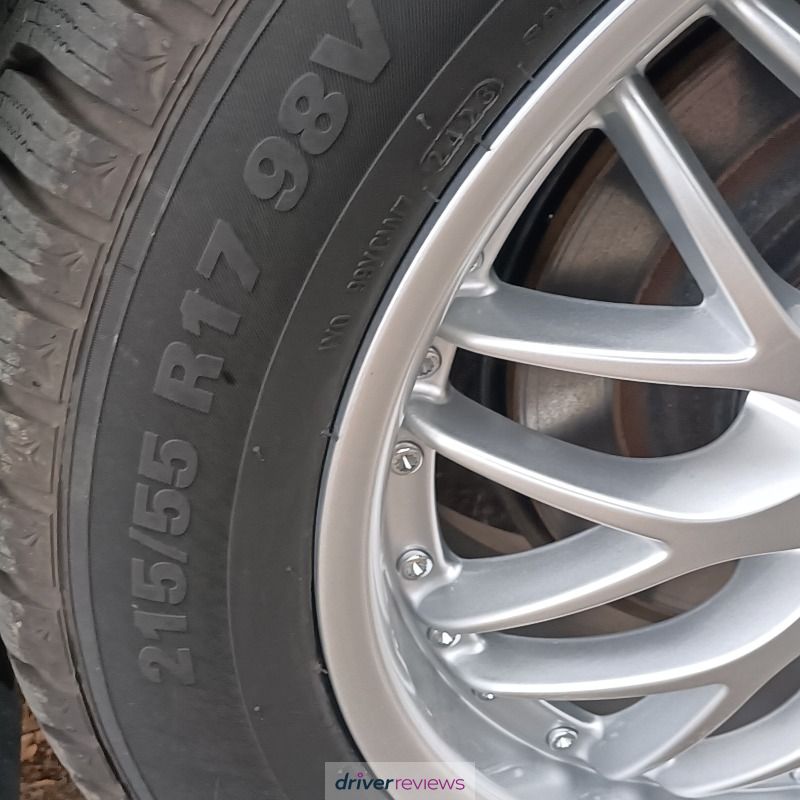 Image #8; Kumho WP52, 215/55 R17 V; Kia Niro