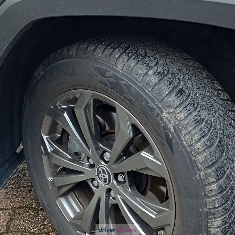 Image #3; Kumho WP52, 225/60 R18 V; Toyota RAV4