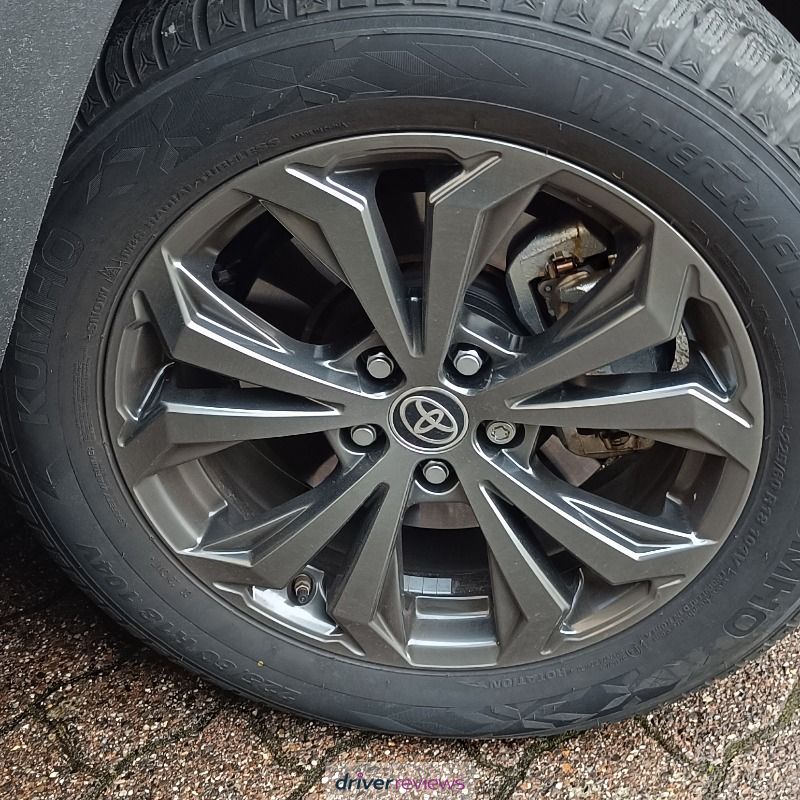 Image #4; Kumho WP52, 225/60 R18 V; Toyota RAV4