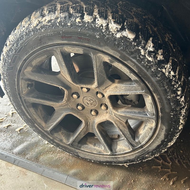 MAXTREK Trek M900 Ice STUDDABLE 185/65 R15 88T tires | Blackcircles.ca