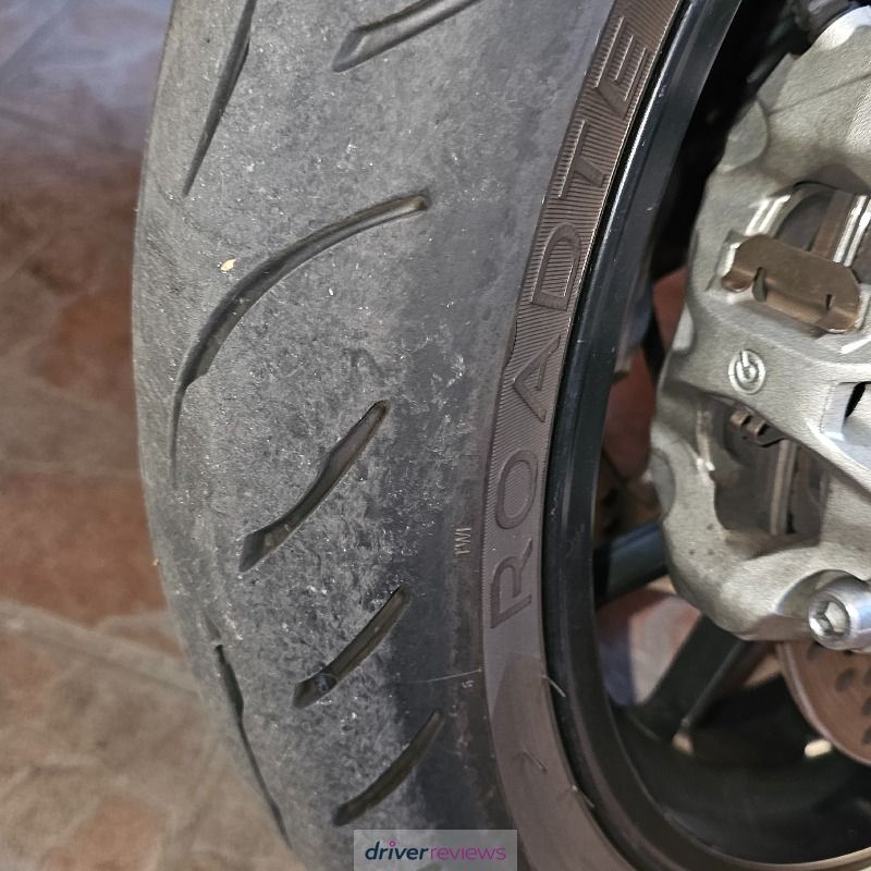 Image #1; Metzeler ROADTEC 02, 120/70 R17 W;  