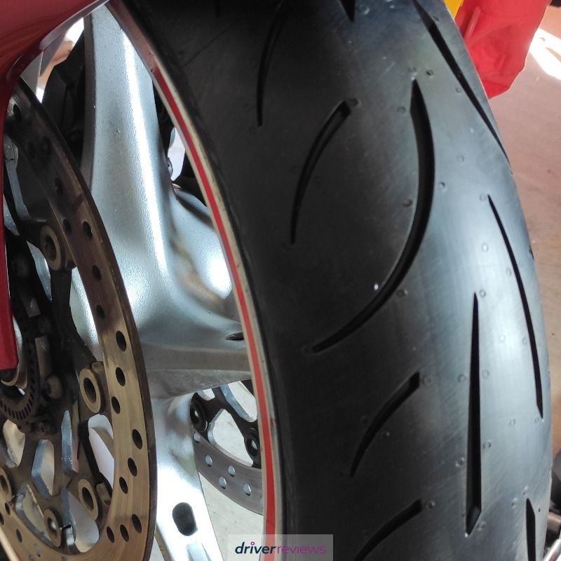 Image #1; Metzeler SPORTEC M9 RR, 120/70 R17 W;  