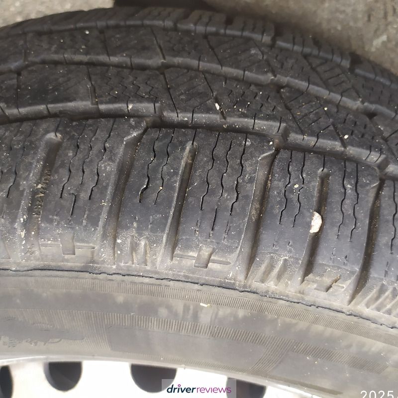 Image #5; Michelin Agilis Alpin, 225/70 R15 R; Mercedes-Benz Sprinter