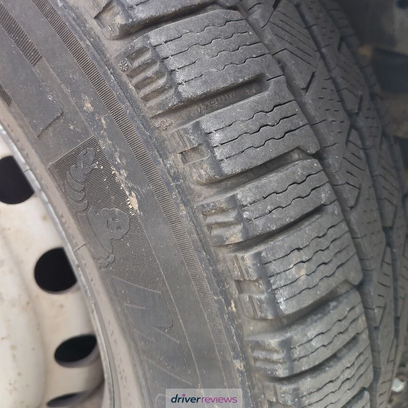 Image #2; Michelin Agilis Alpin, 225/70 R15 R; Mercedes-Benz Sprinter
