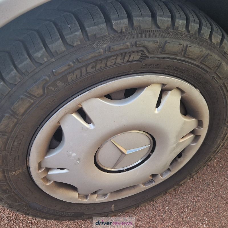 Image #1; Michelin Agilis CrossClimate, 205/65 R16 T; Mercedes-Benz Viano