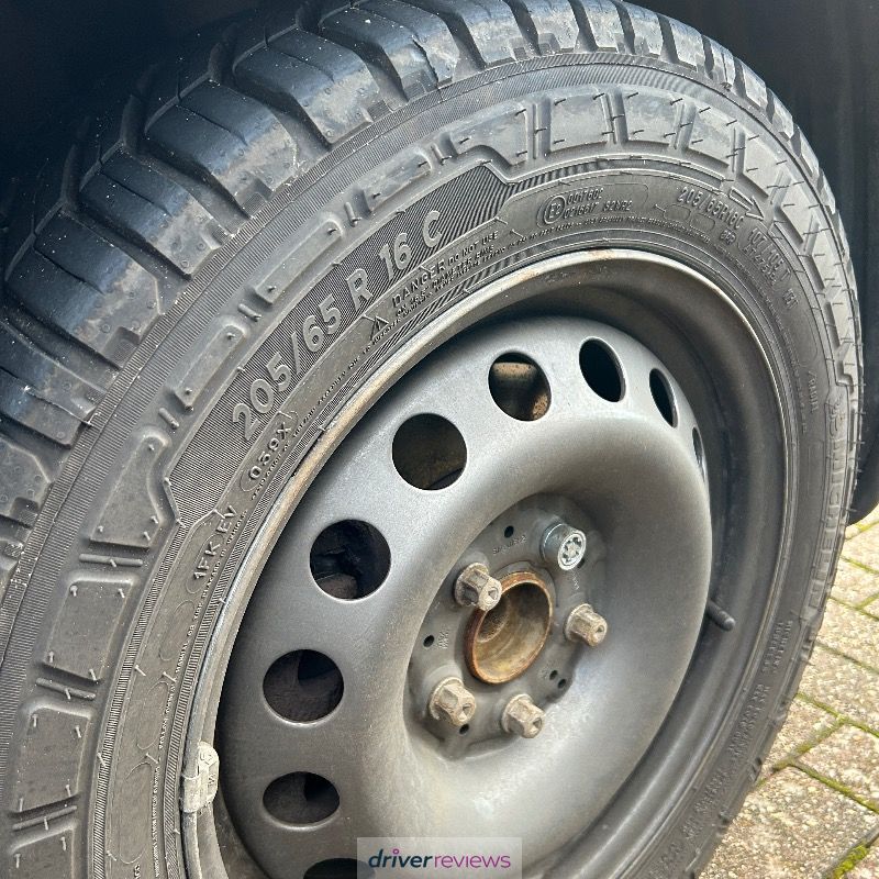 Image #2; Michelin Agilis CrossClimate, 205/65 R16 T; Mercedes-Benz Vito