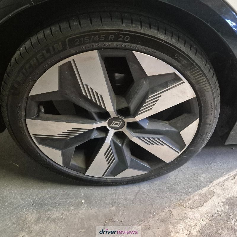 Image #5; Michelin Alpin 7, 195/60 R18 H; Renault Megane