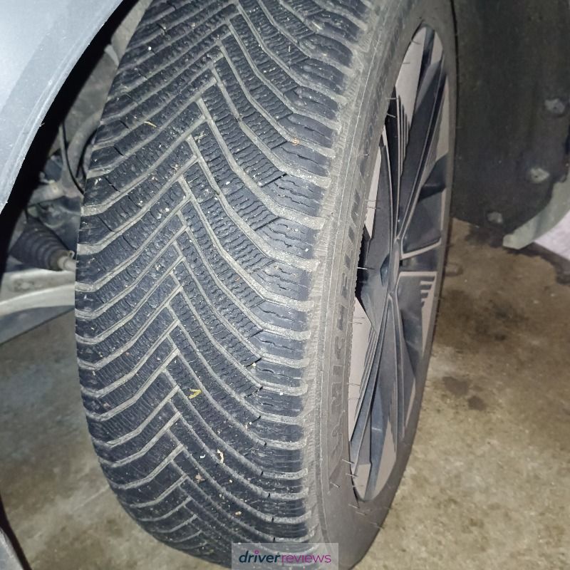 Image #2; Michelin Alpin 7, 205/55 R19 H; Renault 6
