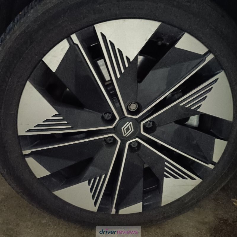 Image #8; Michelin Alpin 7, 205/55 R19 H; Renault 6