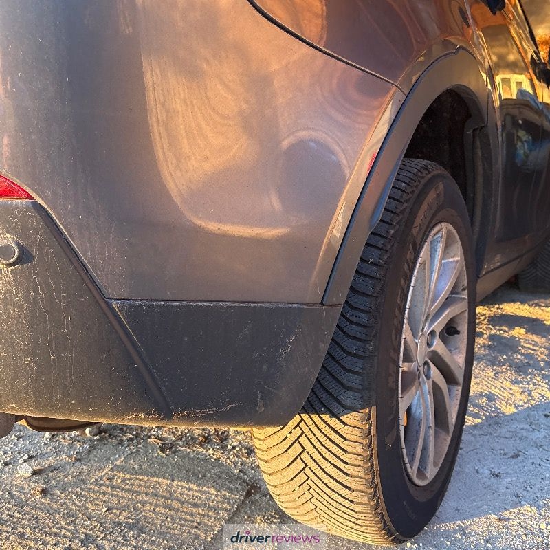 Image #1; Michelin Alpin 7, 235/60 R18 H; Land Rover Discovery