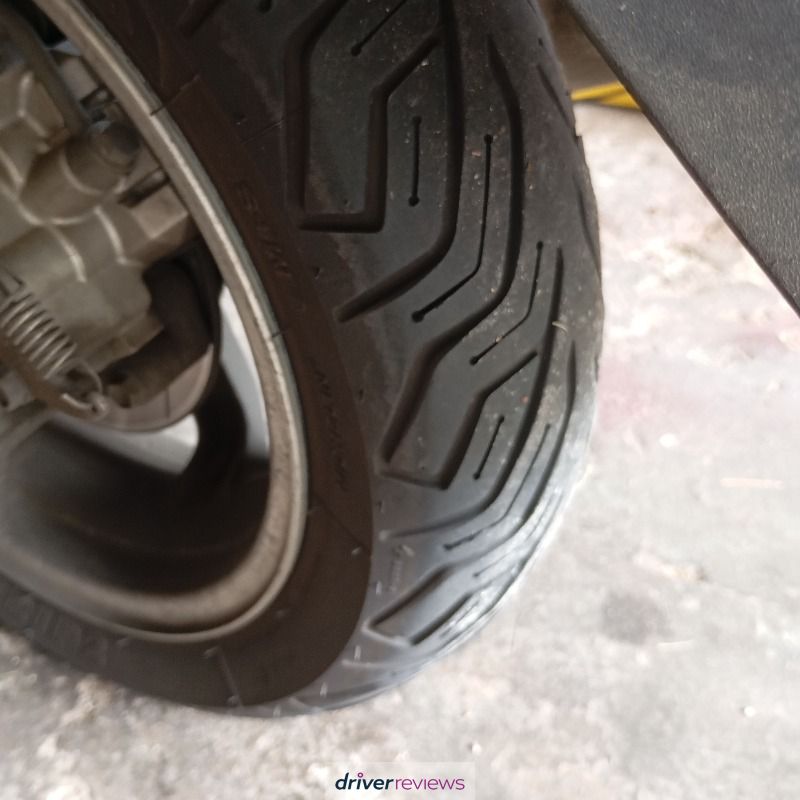 Image #5; Michelin CITY GRIP 2, 110/90 R13 S;  