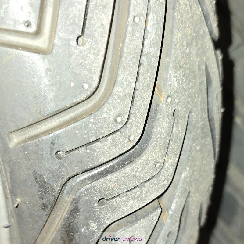 Image #3; Michelin CITY GRIP SAVER, 130/70 R13 S;  