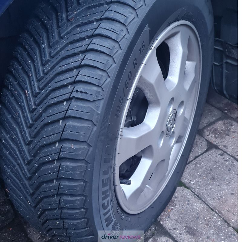 Michelin CrossClimate 2 195/60 R15 at Blackcircles.com