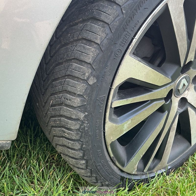 Image #7; Michelin CrossClimate 2, 205/45 R17 V; Renault Clio