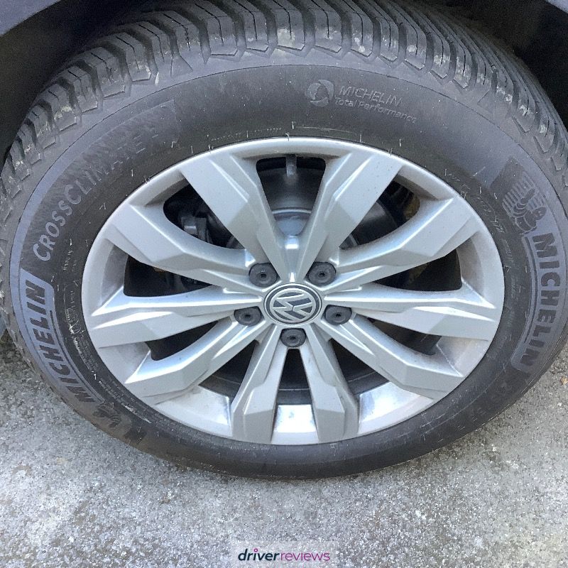 Image #8; Michelin CrossClimate 2, 215/55 R17 W; Volkswagen T-ROC
