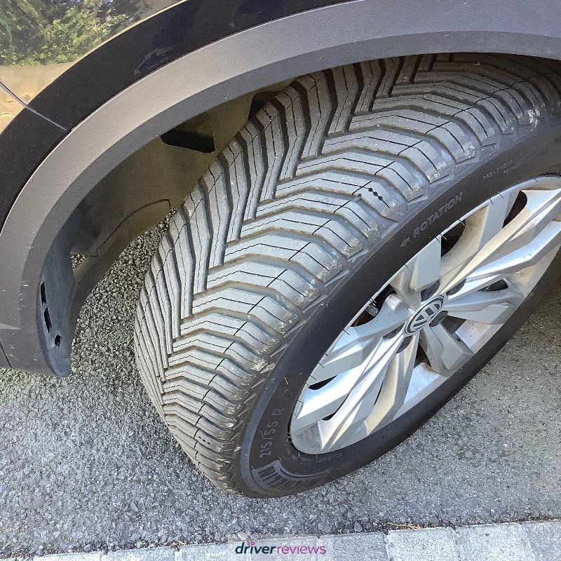 Image #2; Michelin CrossClimate 2, 215/55 R17 W; Volkswagen T-ROC