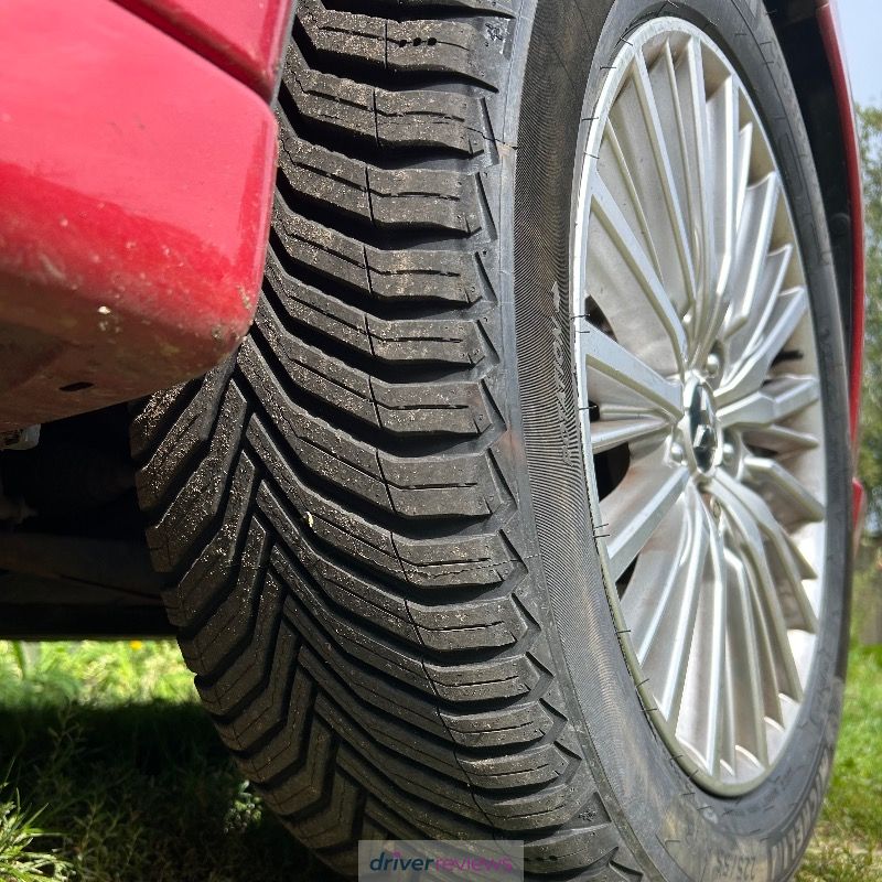 Michelin CrossClimate 2 225/45 R18 at Blackcircles.com