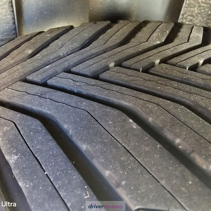 Image #7; Michelin CrossClimate 2, 235/45 R19 Y; Ford Kuga