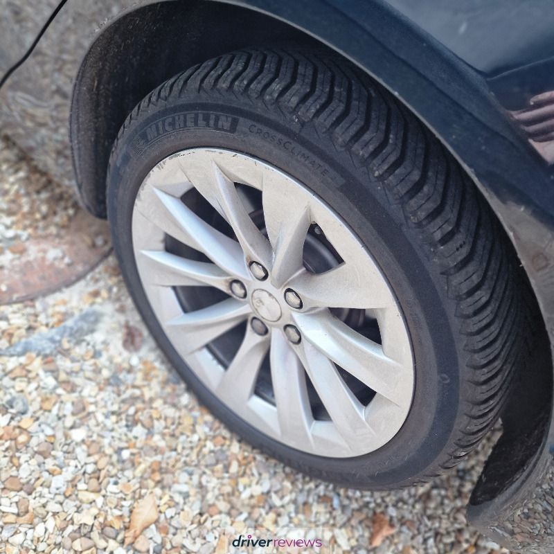 Image #1; Michelin CrossClimate 2, 245/45 R19 Y; Tesla Model S