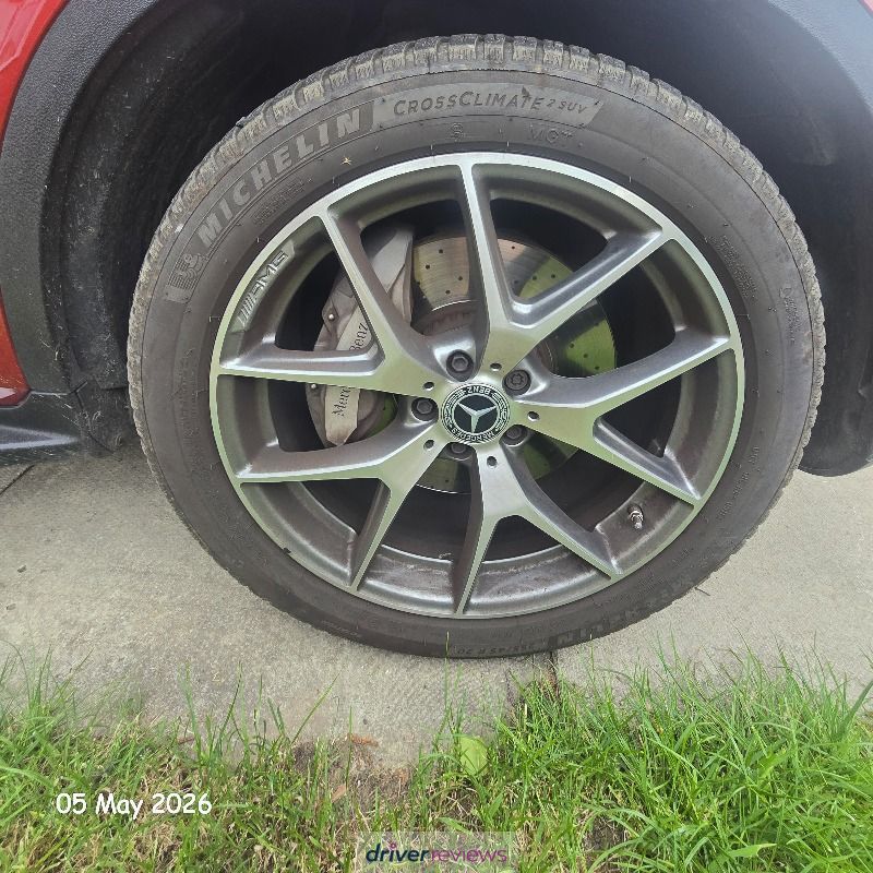 Michelin CrossClimate 2 SUV 255/45 R20 at Blackcircles.com