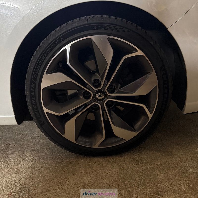 Image #3; Michelin CrossClimate 3 Sport, 225/40 R18 Y; Renault Megane