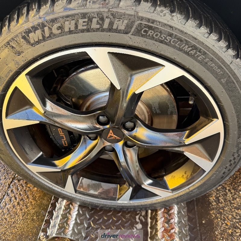 Image #1; Michelin CrossClimate 3 Sport, 245/40 R19 Y; Cupra Formentor